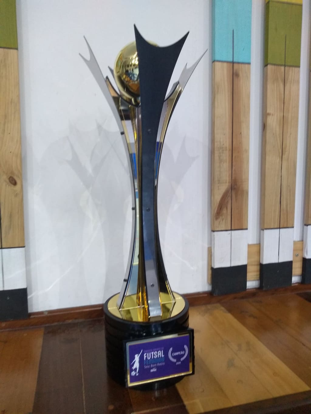 Belo troféu do Torneio Aberto do SESC Bom Retiro